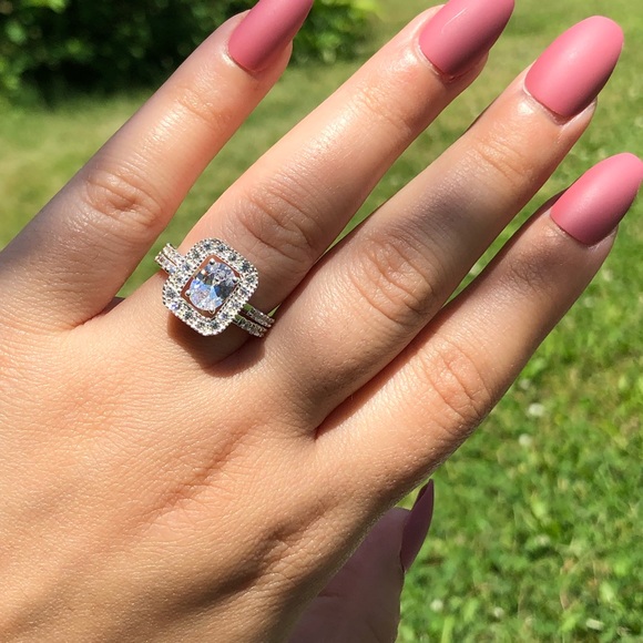 925 Sterling Silver Rectangular Engagement Ring Set - Picture 5 of 13